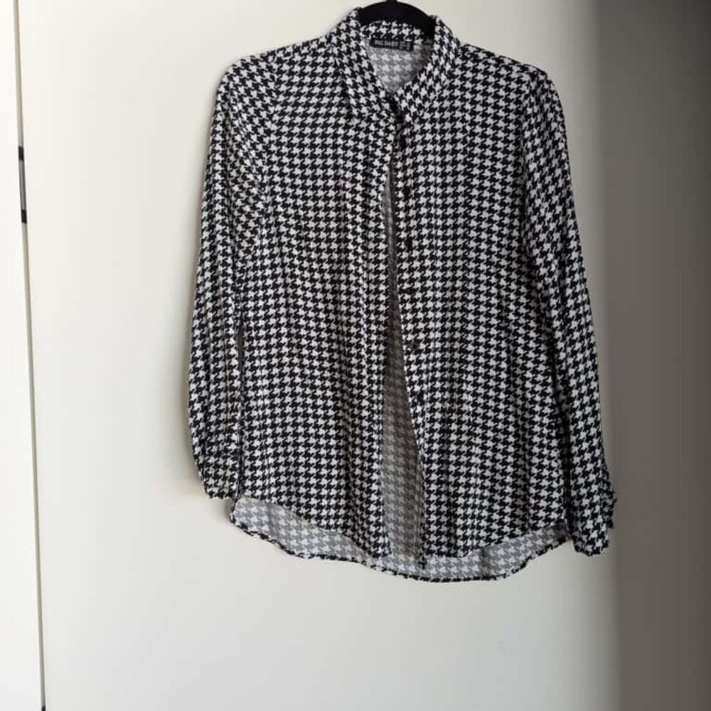 Big Dart Black and White Blouse Size 38
